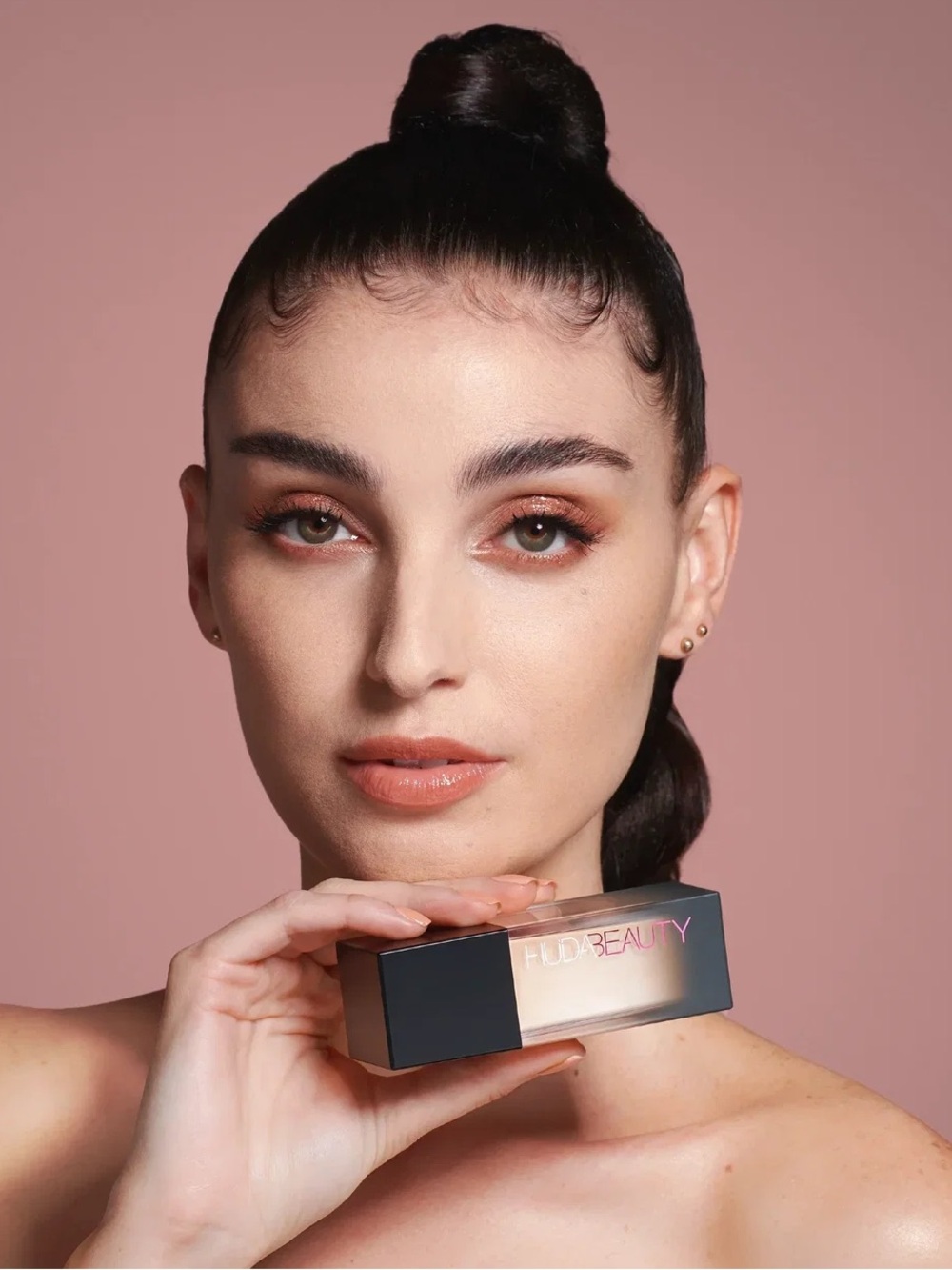 Huda Beauty #FauxFilter Luminous Matte Foundation — Shortbread 200B
